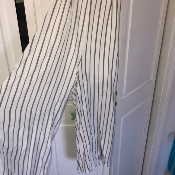 Black and White striped jumpsuit - Picture 2 of 8